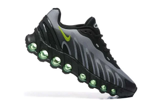 Air Max DN8