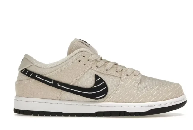 Nike SB Dunk Low