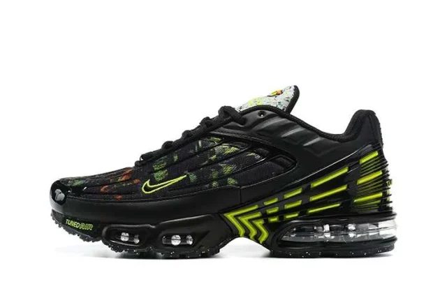AIR MAX PLUS TN 3 'CRATER'