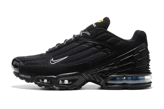 AIR MAX PLUS TN 3 'HALF RAINBOW'