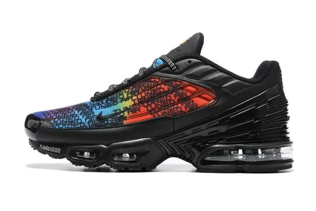 AIR MAX PLUS TN 3 'RAINBOW GRADIENT'