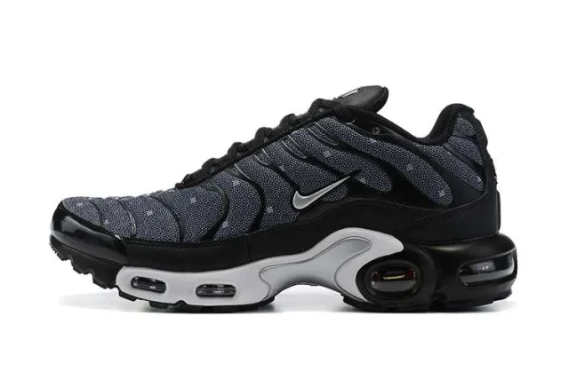 AIR MAX PLUS TN 'BLACK CHROME'