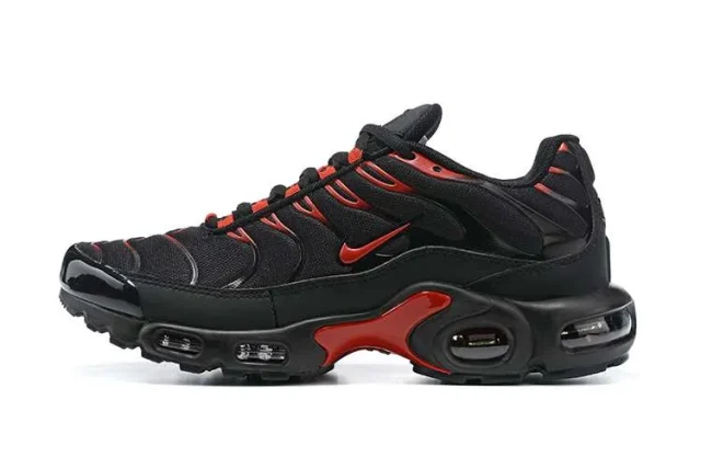 AIR MAX PLUS TN 'BRED'