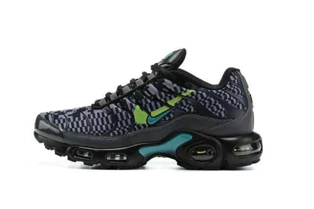 AIR MAX PLUS TN 'CHAMPIONS LEAGUE'