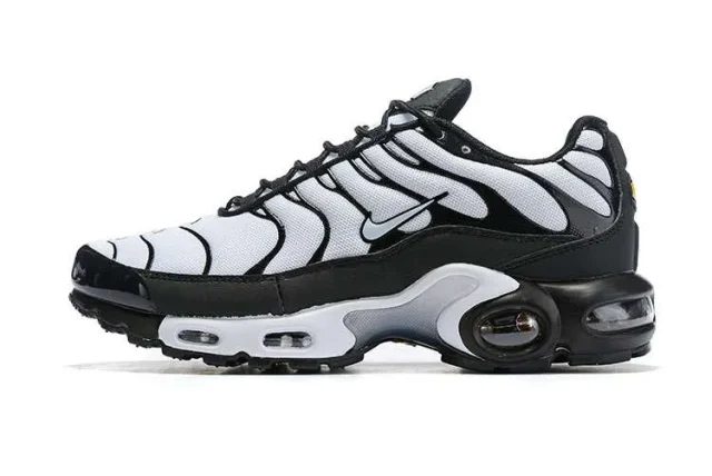 AIR MAX PLUS TN 'GREY RED WHITE'