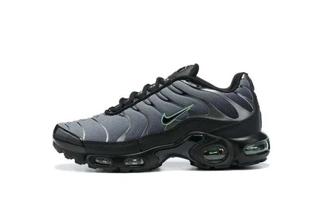 AIR MAX PLUS TN 'OCEANIA'