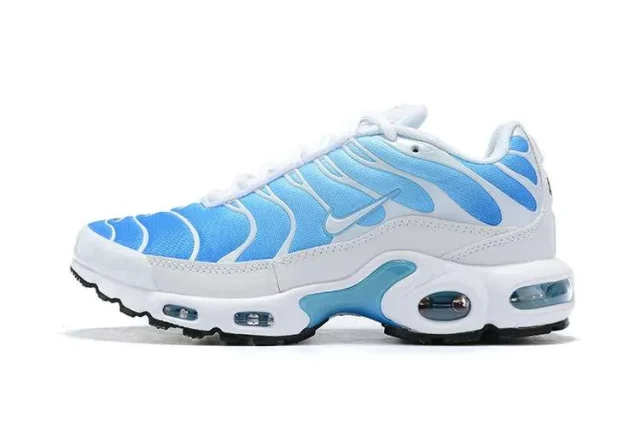 AIR MAX PLUS TN 'SKY BLUE'