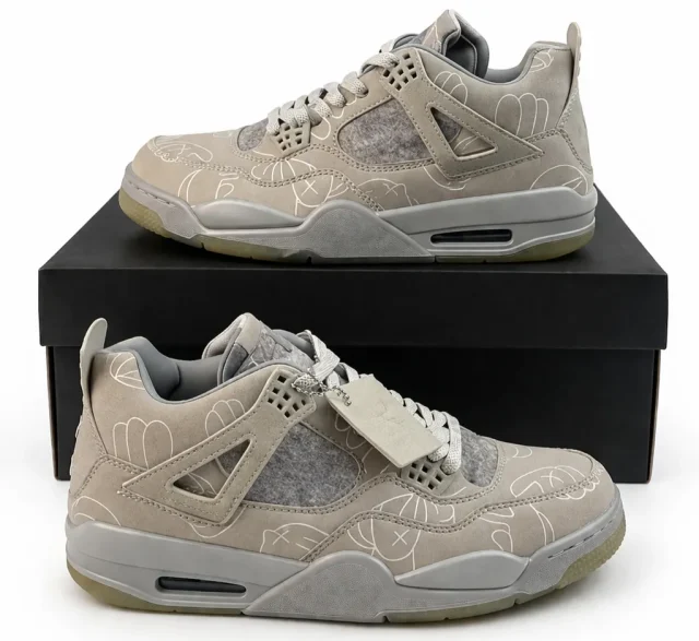 JORDAN RETRO 4 KAWS