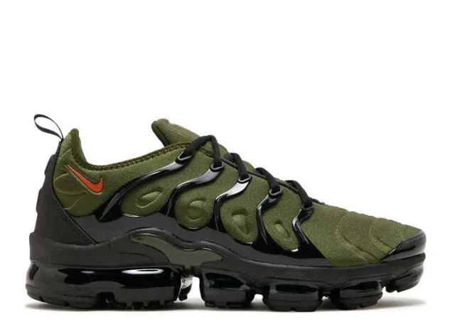 VAPORMAX PLUS
