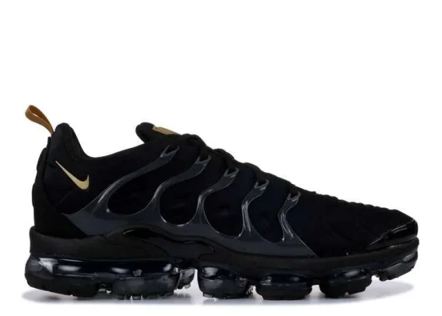 VAPORMAX PLUS